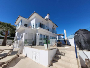 Private Luxurious Villa Walking Distance to Puerto Banus